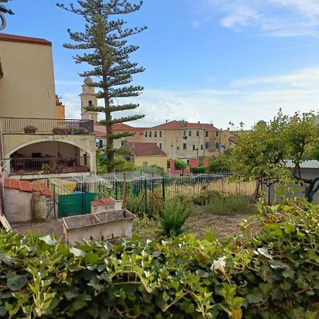 Villa Casa Ribes à Santo Stefano al Mare Extérieur photo