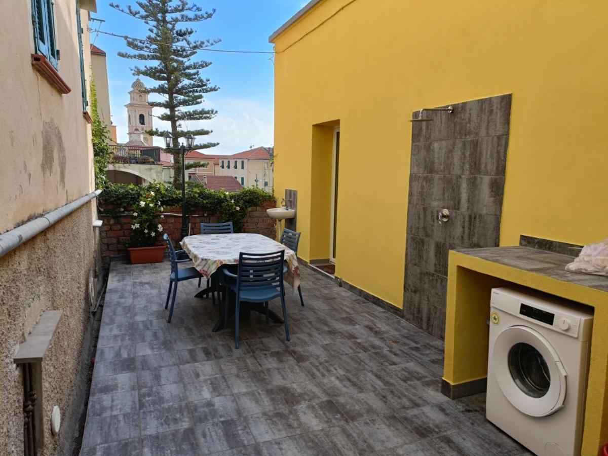 Villa Casa Ribes à Santo Stefano al Mare Extérieur photo